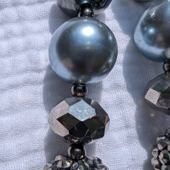 Large Rhinestone Ball Necklace, Big Gray Pearl Beaded Choker, Vintage Bling Neck - Picture 6 of 6